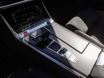Audi RS6 Avant — photo 12