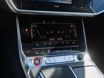 Audi RS6 Avant — photo 13