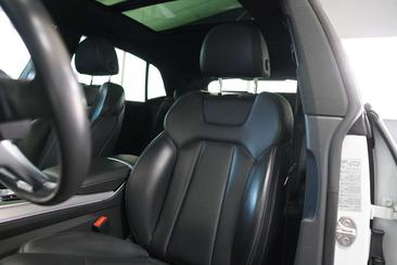 Audi SQ8 Competition Plus — photo 13
