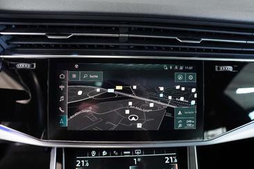 Audi SQ8 Competition Plus — photo 20
