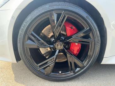 Audi RS6 Avant Performance — photo 11
