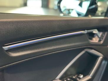 Audi Q3 S Line 35 TDI — photo 20