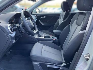 Audi Q2 Advanced 35 TFSI — photo 13