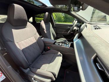 Audi Q3 S Line 40 TDI — photo 15