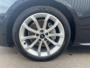 Audi A4 S Line 40 TDI — photo 10
