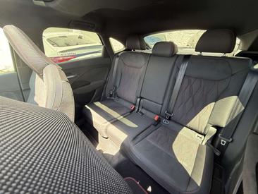 Audi Q3 S Line 40 TDI — photo 18