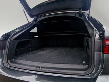 Audi A6 S Line 55 TFSI E — photo 4