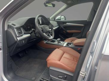 Audi Q5 S Line 50 TFSI E — photo 5
