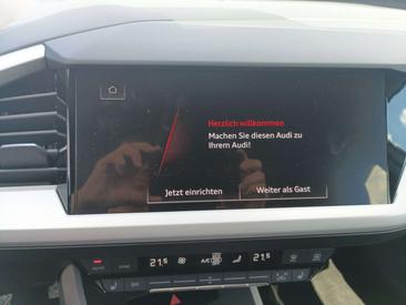 Audi Q4 E-tron Advanced 40 — photo 10