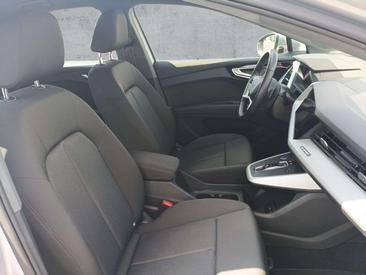 Audi Q4 E-tron Advanced 40 — photo 12