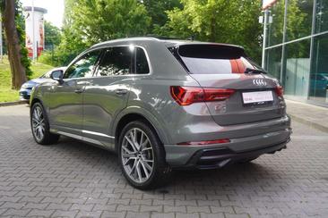 Audi Q3 S Line 40 TFSI — photo 7