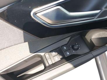 Audi Q4 E-tron Advanced 40 — photo 14