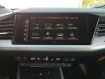 Audi Q4 E-tron 35 — photo 11