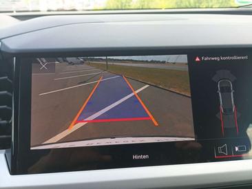 Audi Q4 E-tron Advanced 40 — photo 16
