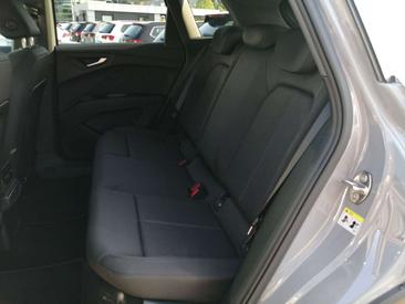 Audi Q4 E-tron 35 — photo 14