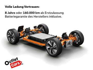 Audi Q5 S Line 50 TFSI E — photo 11