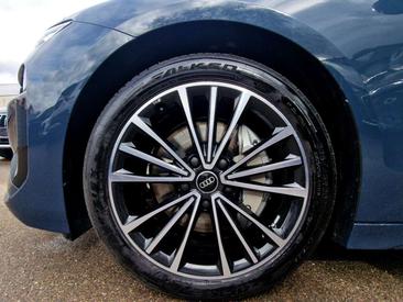 Audi A6 E-tron S Line — photo 10