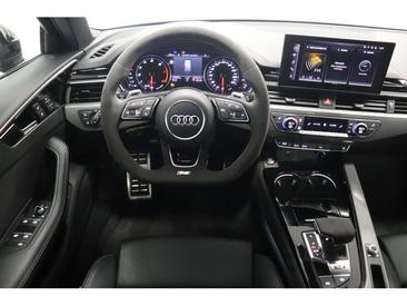 Audi RS4 — photo 14