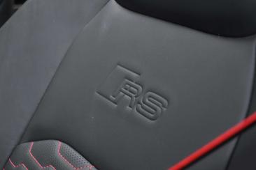 Audi RS6 Avant Performance — photo 11