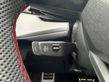 Audi Q3 S Line 40 TDI — photo 37