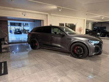 Audi Q8 E-tron S Line 340PK — photo 20