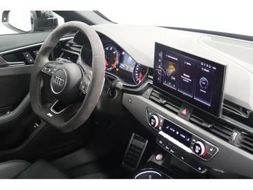 Audi RS4 — photo 19