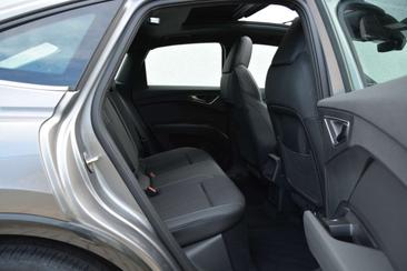 Audi Q4 E-tron S Line 35 E-tron — photo 4