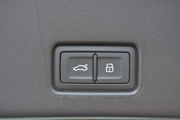 Audi Q4 E-tron S Line 35 E-tron — photo 7