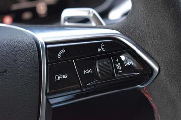 Audi RS6 Avant Performance — photo 27
