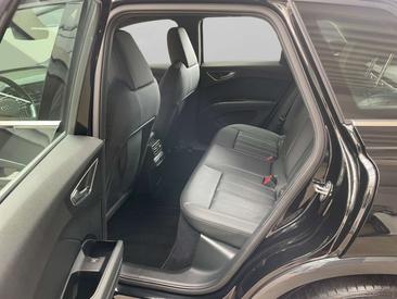 Audi Q4 E-tron Ambiente 40 E-tron — photo 10