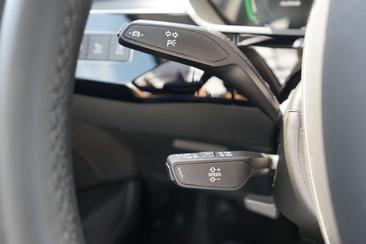 Audi E-tron 50 — photo 20
