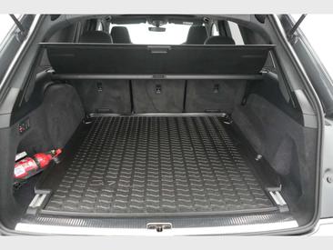 Audi Q7 S Line 60 TFSI E — photo 23