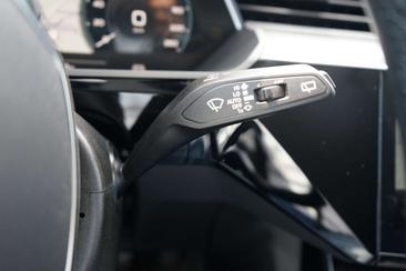 Audi E-tron 50 — photo 22