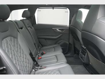 Audi Q7 S Line 60 TFSI E — photo 24