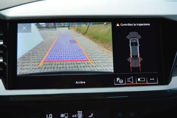 Audi Q4 E-tron S Line 35 E-tron — photo 14