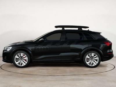 Audi Q8 Edition Dakar 55 E-tron
