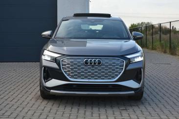 Audi Q4 E-tron S Line 35 E-tron — photo 18