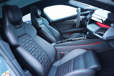 Audi RS E-tron GT — photo 3