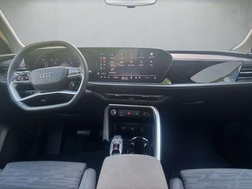 Audi Q5 S Line 40 TFSI — photo 8