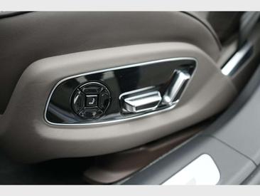 Audi A8 B&O Advanced 60 TFSIe — photo 18