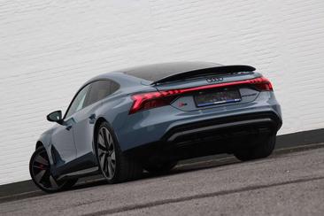 Audi RS E-tron GT — photo 6