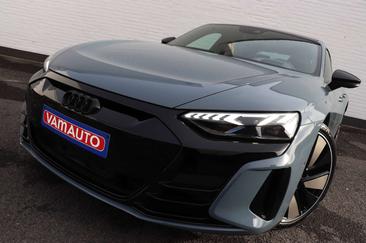 Audi RS E-tron GT — photo 8