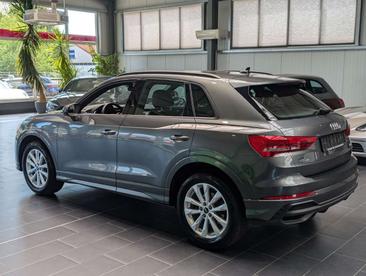 Audi Q3 S Line 35 TFSI — photo 2
