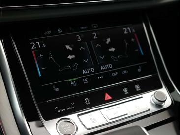 Audi Q8 E-hybrid — photo 27