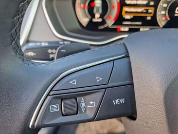 Audi Q5 S Line 40 TDI — photo 33