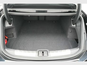 Audi E-tron GT — photo 12