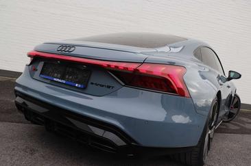 Audi RS E-tron GT — photo 15