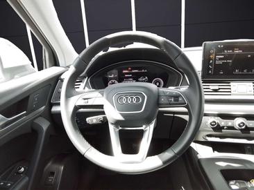 Audi Q5 Sportback 40 TDI — photo 16