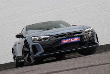 Audi RS E-tron GT — photo 18