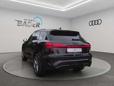 Audi Q3 30 TDI — photo 4